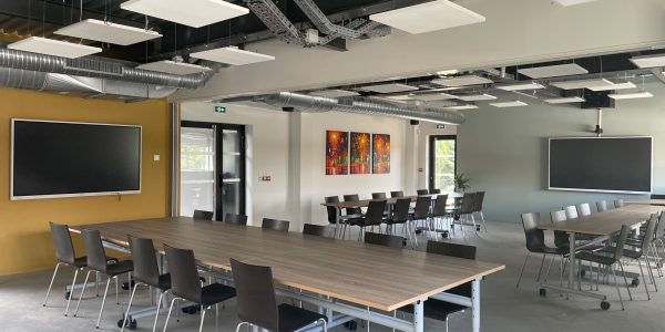 La Sève – Greenworking® vous propose la seule salle de réunion de 100 m² à l’Est de Toulouse.